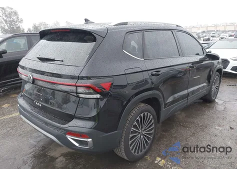 2025 Volkswagen Taos 1.5T Se z USA, uszkodzony, nr VIN 3VVEC7B25SM012604